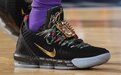 今日常规赛上脚球鞋一览：詹姆斯上脚LeBron 16“WTT”