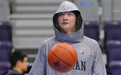 MVP！王哲林半场砍下16分13篮板