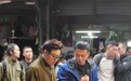 谢霆锋潘玮柏厦门买海鲜，网友直呼：潘帅该减肥了！