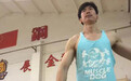 前天津球员张楠晒照，退役许久身材依旧如初