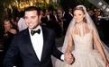 Elie Saab给儿媳妇做婚纱，用15万颗水晶，新娘戴卡地亚和尚美珠宝…