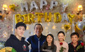 70岁张艺谋近照曝光，娶小31岁娇妻儿女双全，晚年生活幸福