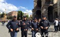 外国街头现中国警察巡逻 广州警方25人参加国际维和任务