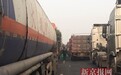 大雾致高速公路拥堵