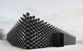 建筑师用900把塑料椅子围合出家具展厅