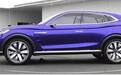 荣威-光之翼最美国产SUV，外观酷似保时捷，预售价25万。