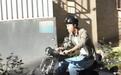 张一山拍戏被大爷踹车 高情商几句话解决矛盾