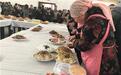 迎新春尝美食 新疆鄯善县东巴扎乡百道特色美食唤醒八方游客味蕾