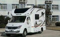 大通双拓展房车，旅行好帮手。