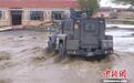 轮式战车、特种车 洪灾之下内蒙古开启装甲救灾模式