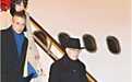 法国总理卡泽纳夫抵达武汉参观访问