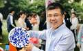 民办新黄浦实验学校举行爱心义卖活动为中国SOS儿童村捐款