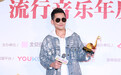 迪玛希抱恙清唱《荆棘王冠》 李荣浩被自己表情逗笑