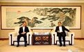 王健林谈政商关系：在中国远离政府太假了