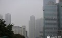 高清：大雾笼罩福州 未来两天福建全省局部有暴雨