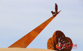人沙共生 30件沙漠雕塑“组团”惊艳民勤