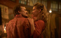 听米娅•华西科沃斯卡(Mia Wasikowska)讲述文化标准的重要性