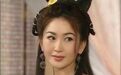 53岁温碧霞素颜与美颜差距大，穿吊带睡衣脸上全是皱纹