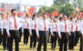 中国东方教育130000余名师生“同升一面旗 同唱一首歌”