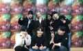 TWICE成员来到DAY6演唱会现场 展现暖暖的家族爱