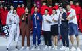 邹市明一家穿亲子装，大儿子变胖墩太像爸，二儿子眉眼清秀遗传妈
