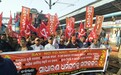 印度10家工会号召全国工人街头罢工：反对国企私有化
