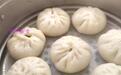 蒸包子，最忌讳直接上锅蒸，记住3个小窍门，包子柔软好吃不塌馅