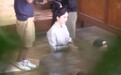 杨幂拍戏最新路透，片场傲娇吐槽男演员，NG两次就翻白眼