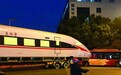 “复兴号”撞上公交车？原来事情是这样的