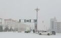 呼伦贝尔根河突降暴雪，市区发生交通事故，大客停运