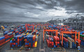 外贸人渡劫：集装箱难订，全球海运价格暴涨4倍