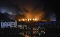 孟加拉国一食品厂发生火灾至少52人死亡 目前火灾尚未被控制