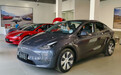 特斯拉Model Y实拍：比Model 3大10%，实用性提升100%！