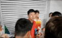 国乒喜剧人！王曼昱与马龙击掌被无视 用妙招化解尴尬