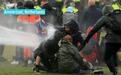 荷兰反宵禁示威现暴力，警察逮捕240余人