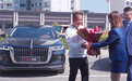 全红婵把50万红旗豪车送父亲！老爸低调不忘本：提车仪式一切从简