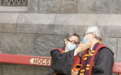 孙女用京东小时购神助攻爷爷奶奶神仙爱情，获上亿网友围观点赞