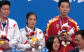 泪目！许昕刘诗雯夺冠后相视一笑，大蟒感言：冠军是女儿的见面礼