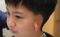 还记得那个找耳朵的小孩吗？他的耳朵找到了