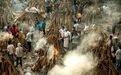 直击印度大型露天火葬：“死亡是唯一的真相”