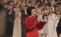 汪明荃获“TVB50年金禧服务大奖” 娱乐圈晚辈争相求合影