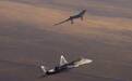 俄媒：双座苏-57正在研发 控制重型无人机打击空地目标
