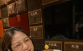 她是有社交雷劈症吧？