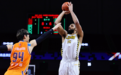 轰20+14+4+3帽！奥卡福梦幻脚步，打爆王哲林，NBA探花搅翻联盟