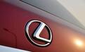 销量“蒸发”四成，曾经加价成瘾的雷克萨斯，被谁抢走了销量？