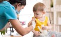 FDA批准6个月至5岁婴幼儿打二价新冠疫苗 但适用条件还有差别