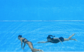 惊险！美国队员水中昏迷 教练跳水救人