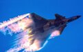 美国模拟F-22近战“逆袭”歼-20 五代机还需要航炮吗？