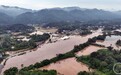 重庆13个区县遭遇暴雨 12条河流出现超警戒水位洪水