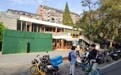 南京大学被质疑出租“违建”给商户？一桩合同纠纷牵出“无房产证”疑云